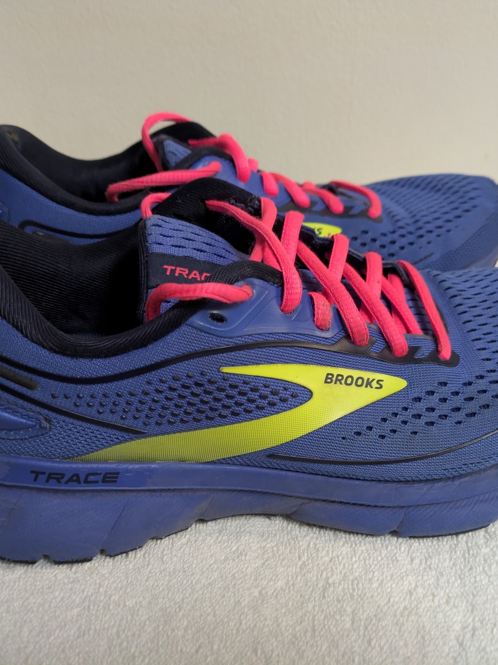 Brooks Women’s Blue Running Shoes with Pink Laces